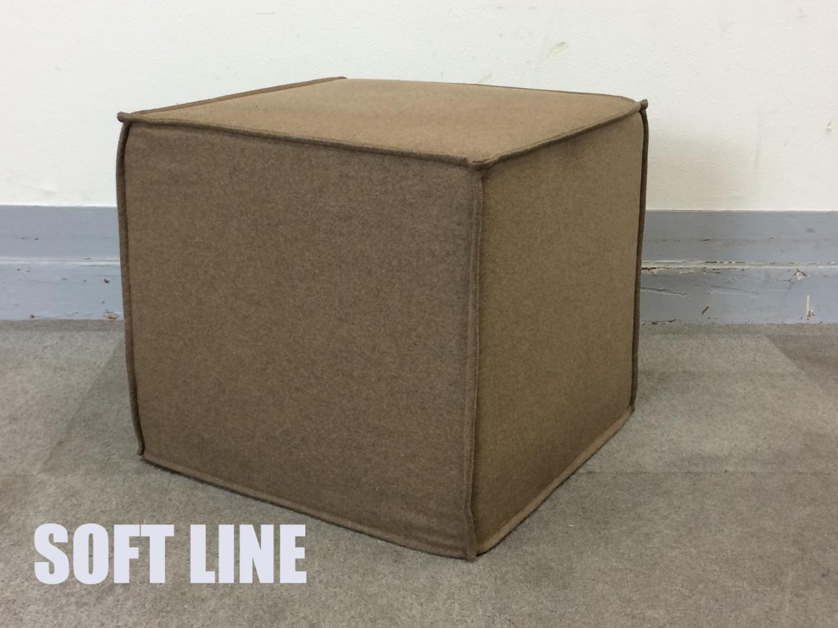 ソフトライン　スペースパフ　スツール/オットマン　アクタス　デンマーク
                        　
                                    中古
            