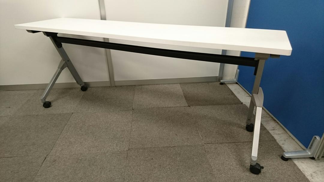 ミーティングスペースにぜひ！幅1800mmのスタックテーブル！【残り1台！】
                        フラプター
                                    中古
            