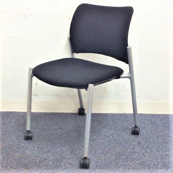 １脚のみ入荷!!【スタッキングチェア】会議用、イベント等にお役立ち!!
                        その他シリーズ
                                    中古
            