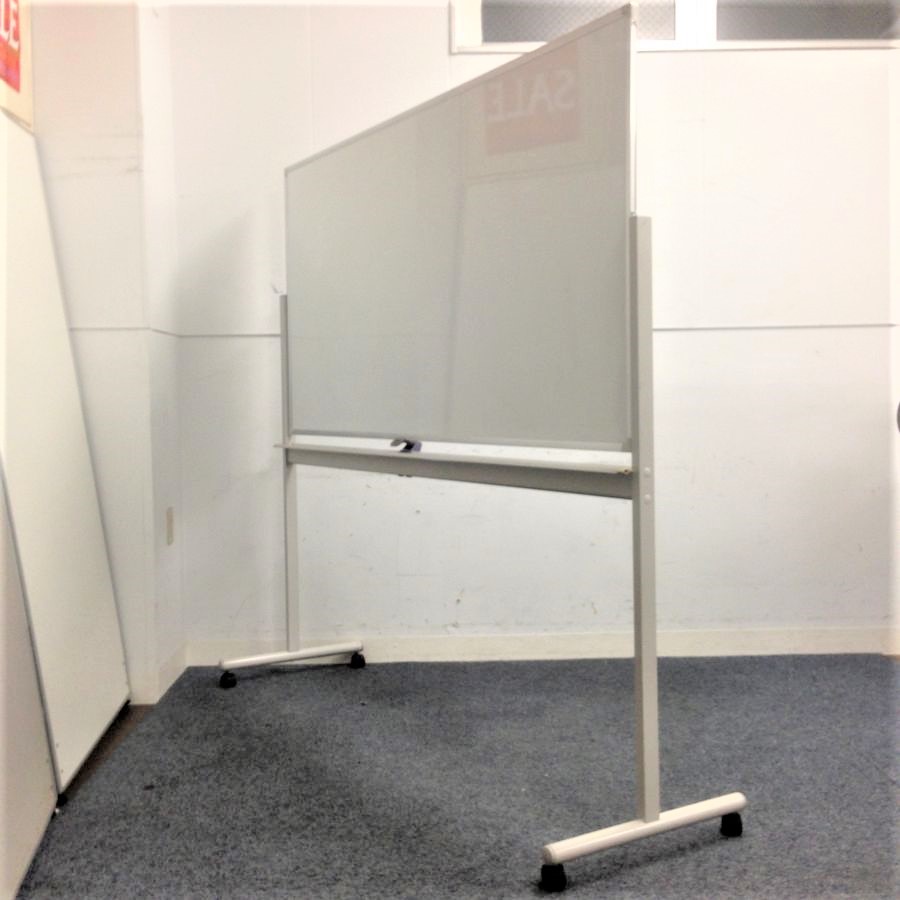 【両面】ホワイトボード!!キャスター着きのスチール板加工。ホーロー板仕様ではないため意低価格でご提供します!!　※ペントレー曲がり有り
                        その他シリーズ
                                    中古
            