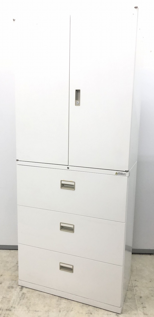 【キャビネット】オカムラ　42型【両開】とっても珍しい　ホワイトタイプ【3段ラテラル】観音開きと3段引き出しの上下セット【スチール棚】
                        42
                                    中古
            