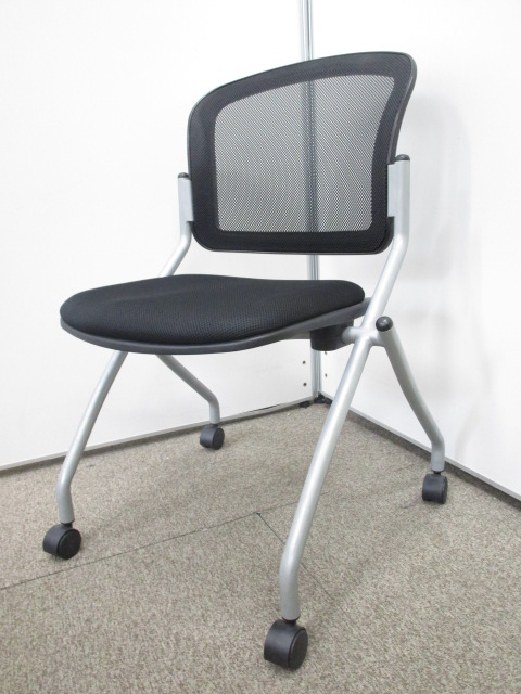 【ラスト1脚！】ご自宅用や休憩室におすすめ！これからの季節にぴったりのメッシュタイプ！■収納もコンパクト■人気のブラック
                        その他シリーズ
                                    中古
            