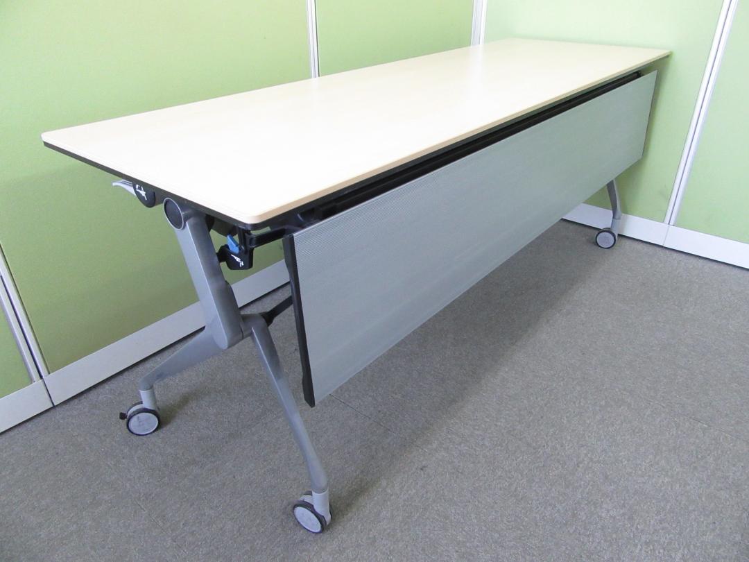 [ナチュラル天板!!]オカムラ(okamura) サイドホールディングテーブル 横幅1800mm/奥行450mm■幕板付きで女性も安心!!■会議や研修・セミナー等でのご使用におすすめです!![サイドスタックテーブル]θ
                        インターレイス
                                    中古
            