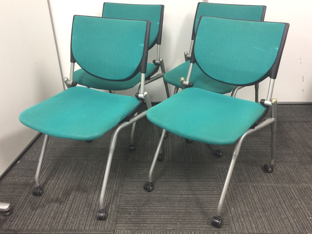 【お得な4脚セット！】■オカムラ製・プロスタックチェア・キャスター付
                        プロスタック
                                    中古
            