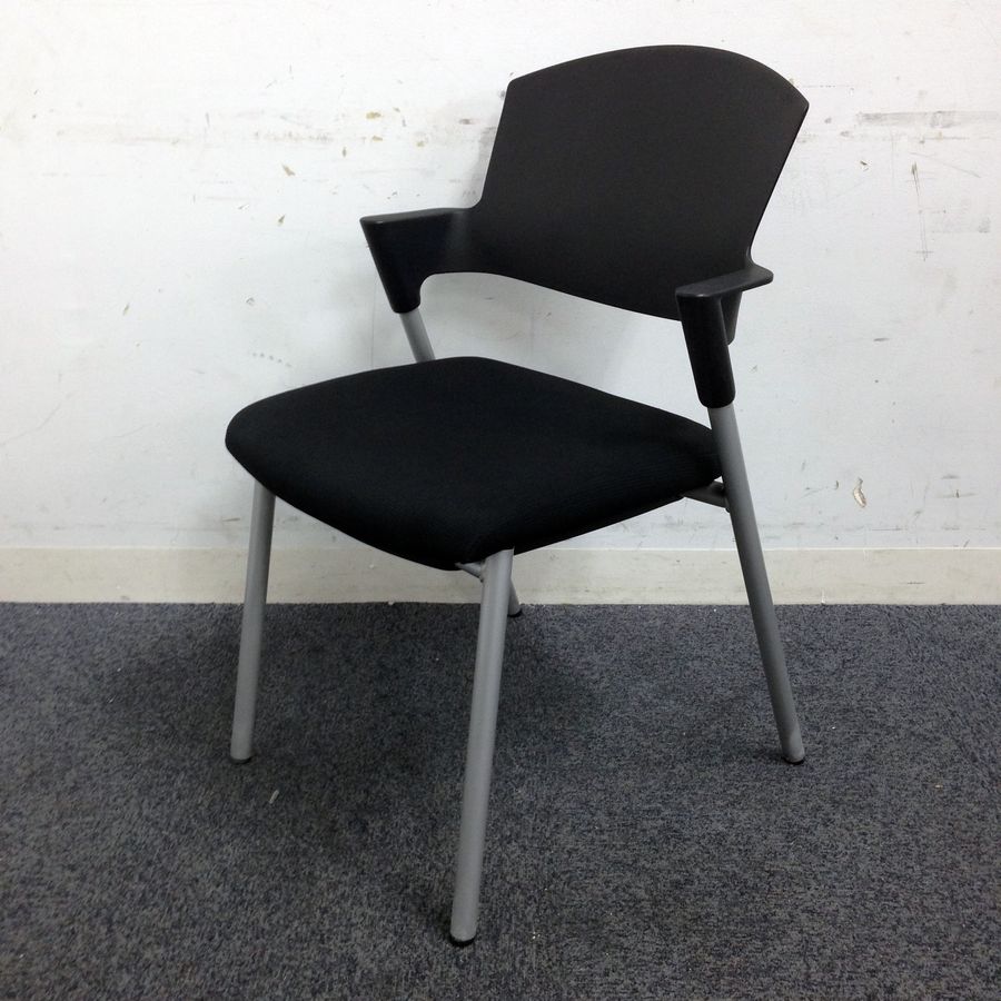 【3脚限定価格!!】積み重ね可能【スタッキングチェア】会議用、イベント等にお役立ち!!【おつとめ】
                        その他シリーズ
                                    中古
            