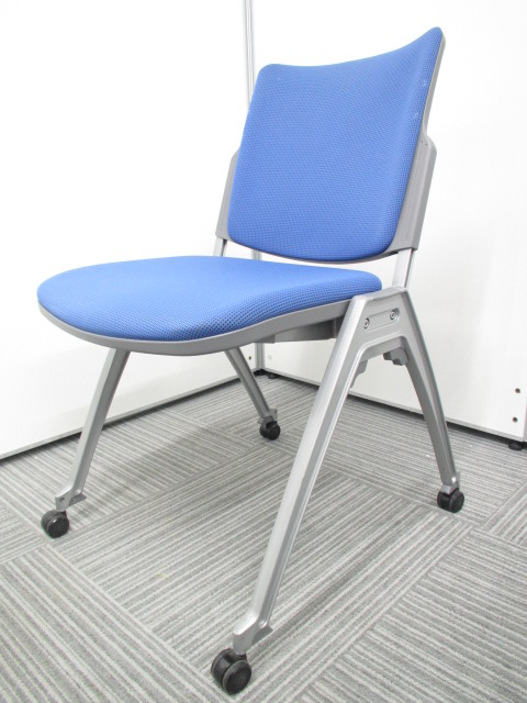 安い！！【常に品薄!!大人気商品が追加入荷!!】使わないときは重ねて収納可能!!キャスター付きで移動も楽々はミーティングチェア!!　スタッキングチェア ネスティングチェア　
                        その他シリーズ
                                    中古
            