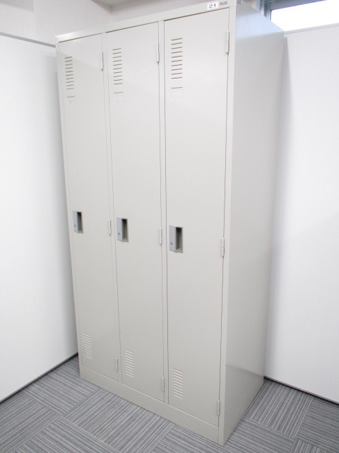 LION スチールロッカー 幅900×奥515×高1790 オフィス 9人 大阪