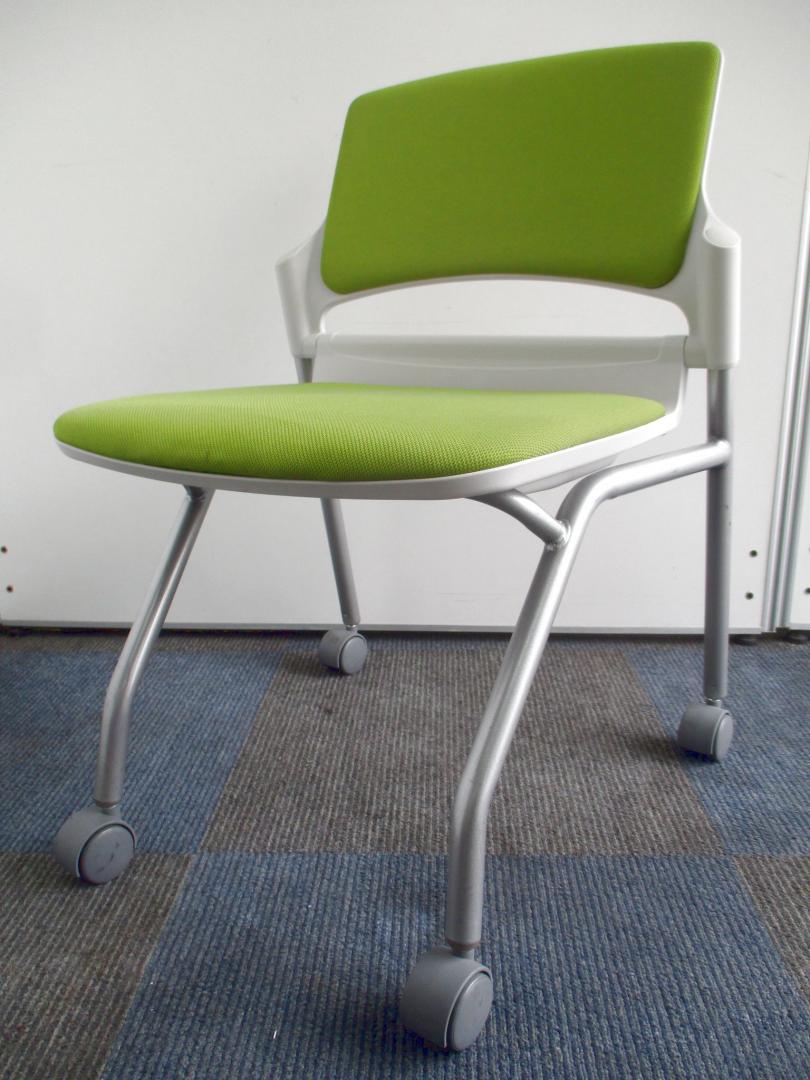 【座面を跳ね上げ収納可能！】会議室におすすめです！【便利なキャスター付き！】
                        その他シリーズ
                                    中古
            