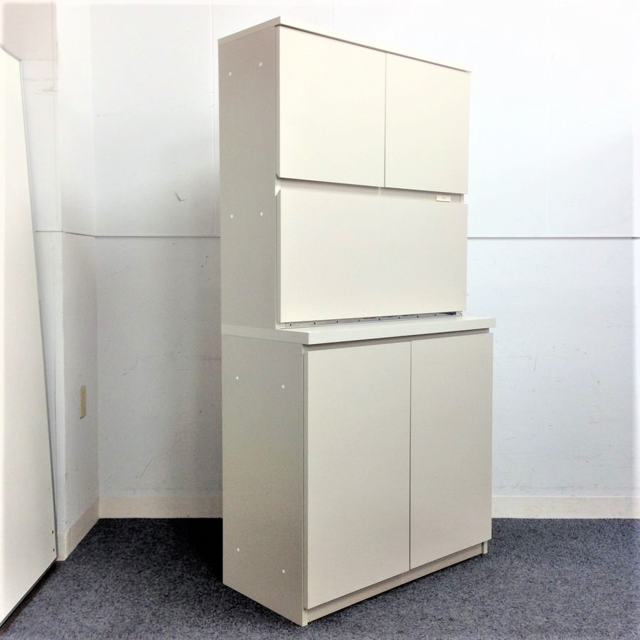 【便利収納】コクヨ　ビジネスキッチン　食器収納ユニット　ナチュラルグレーでオフィスに溶け込むカラーリング　
                        その他シリーズ
                                    中古
            