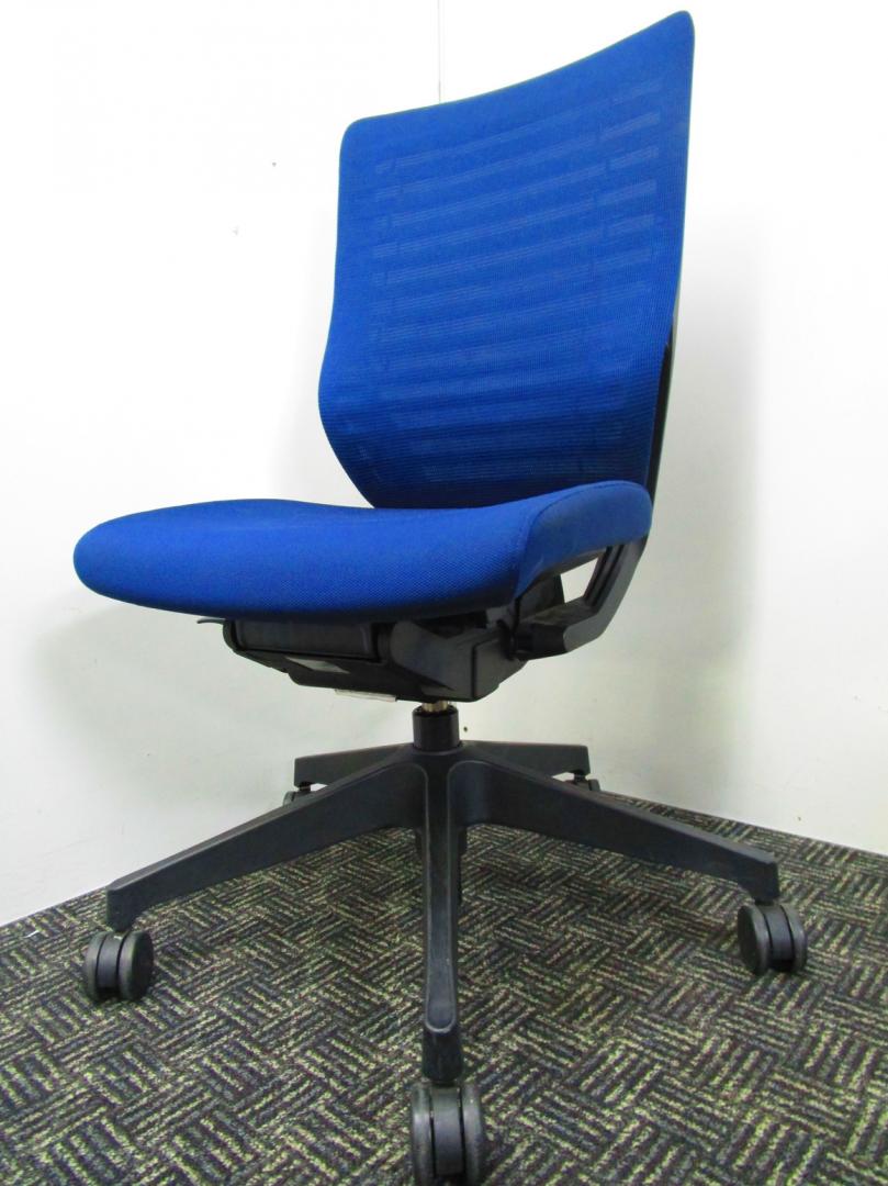 【商品入替の為お安く！￥15,000→￥6,000(60%OFF)】イトーキ製エピオスチェア！どんな人が座っても、理想的な座り心地になるチェア 【中古オフィス家具】【β】【B】
                        エピオス
                                    中古
            