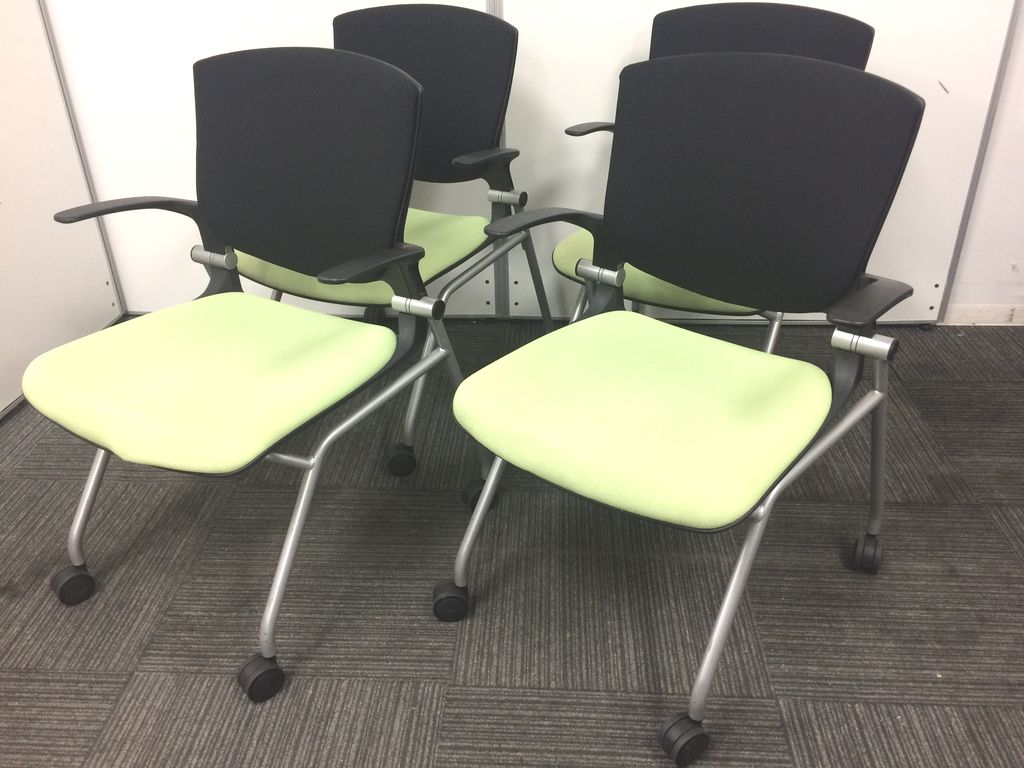 【オカムラ製・グラータチェア】定番商品を4脚セットでまとめました！【ライトグリーン】
                        グラータ
                                    中古
            