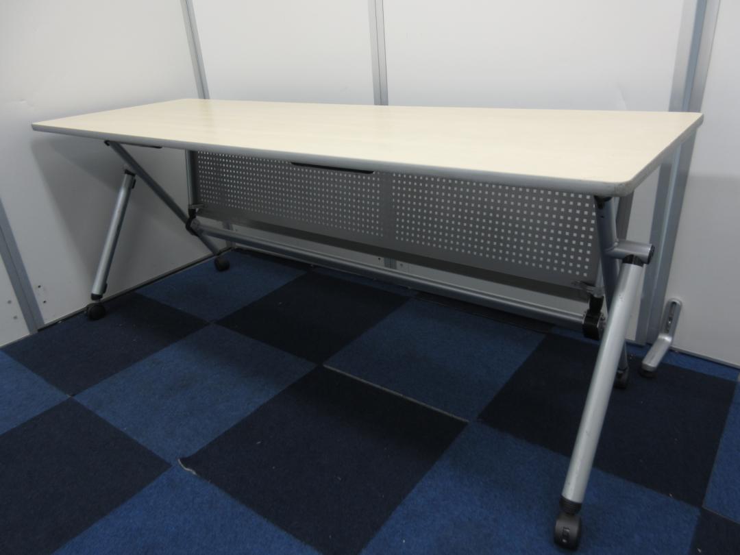 【限定2台入荷です!!】女性に嬉しい幕板付きのスタックテーブル!!【美しい木目天板!!】
                        その他シリーズ
                                    中古
            