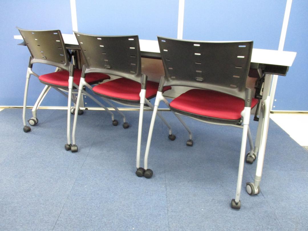 【限定1セットのみ!!】セミナールームや会議室にオススメ!!【セットでお得に!!】
                        リリッシュ
                                    中古
            