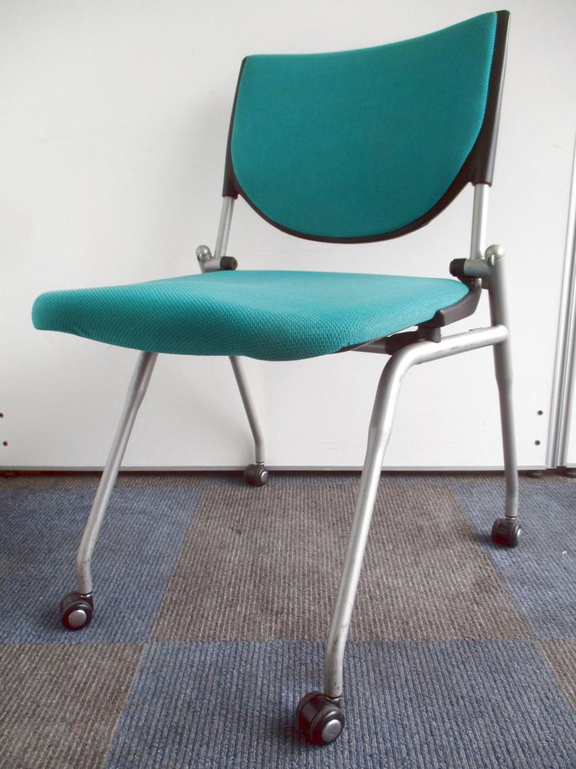 【どんなところにも重宝するネスティングチェア】ちょっと使用感がある為おすすめ品【グリーン】
                        プロスタック
                                    中古
            