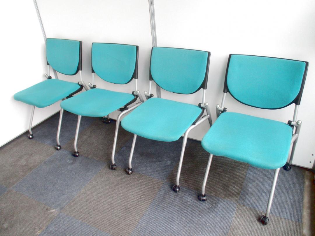 【まとめてお買い得なセット】ネスティングチェアの王道【新緑香るグリーン色です。】
                        プロスタック
                                    中古
            