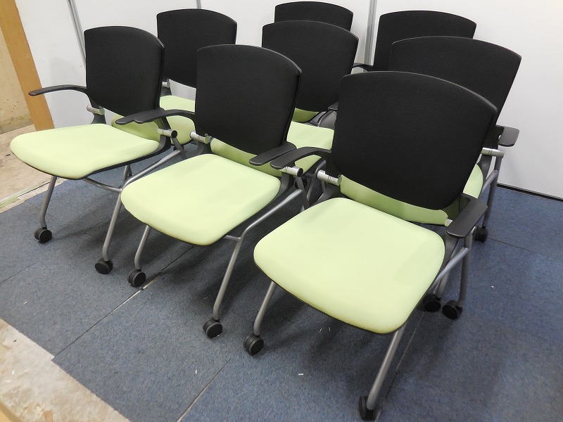 【20％OFF！】折りたたんで収納便利！8脚セットでオカムラ製のグラータチェア2セット！！
                        グラータ
                                    中古
            