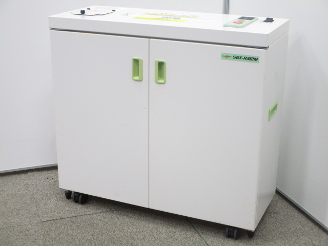 【小型シュレッダーが入荷!!】シグマ技研　SGX-R312M■メディア（CD）も裁断できる優れもの!!■置き場所に困らないサイズ感!!
                        SGX-R312M
                                    中古
            