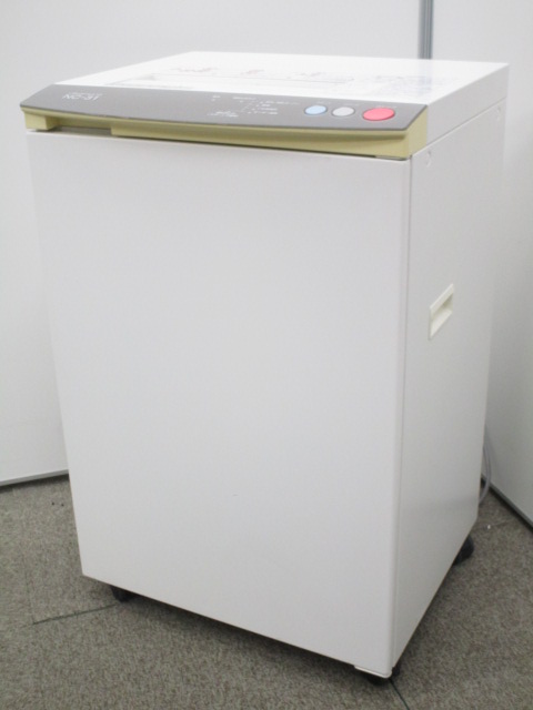 【珍しい機種が入荷!!】【あなたのオフィスの情報を守ります】オカムラのシュレッダー!!【NC-31】
                        その他シリーズ
                                    中古
            
