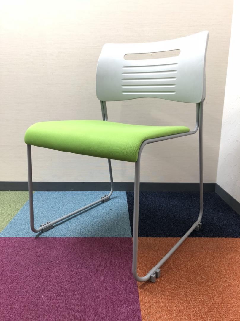 【グリーンカラーのスタッキングチェア】井上金庫製【一点限り】【RP】
                        PMC
                                    中古
            
