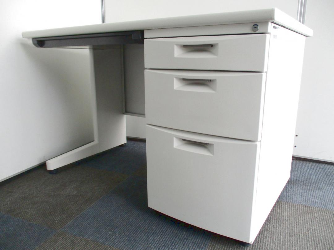 【残り3台です！】希少なホワイト色の片袖机！【清潔感アップ間違いなし！】
                        CZ
                                    中古
            