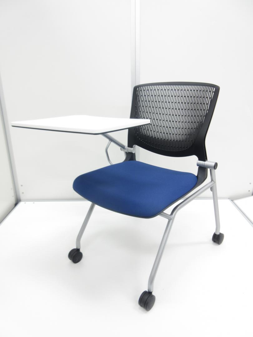 【塾や学校にもオススメ!!】筆記用ボード付きミーティングチェア!!【今なら4脚揃います!!】
                        グラータ
                                    中古
            