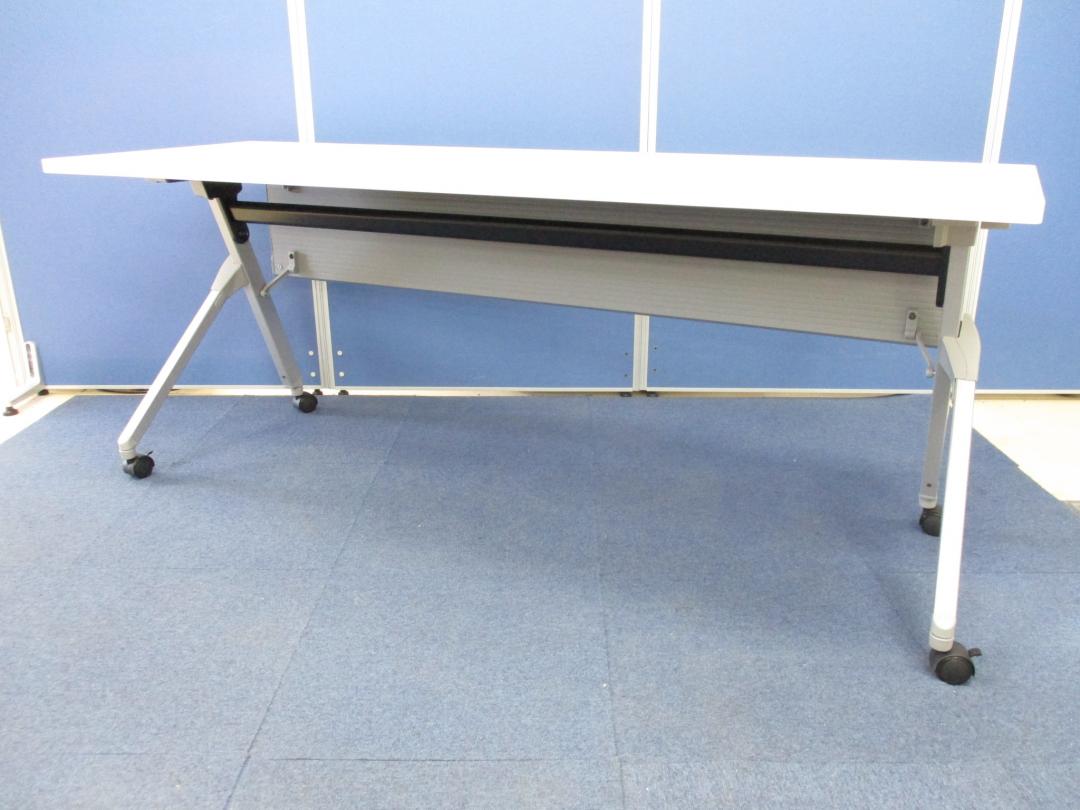 [1台限定!!]オカムラ(okamura) 平衡ネスティングテーブル 横幅1800mm/奥行600mm■幕板付きで女性も安心!!■会議や研修・セミナー等でのご使用におすすめです!![サイドスタックテーブル]
                        フラプター
                                    中古
            