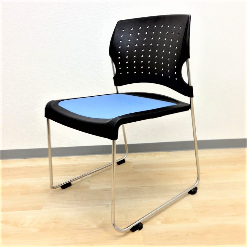 【オープン記念特価】【なんと160脚入荷！】ブルー×ブラックでオフィスシーンをスタイリッシュに演出！！
                        その他シリーズ
                                    中古
            