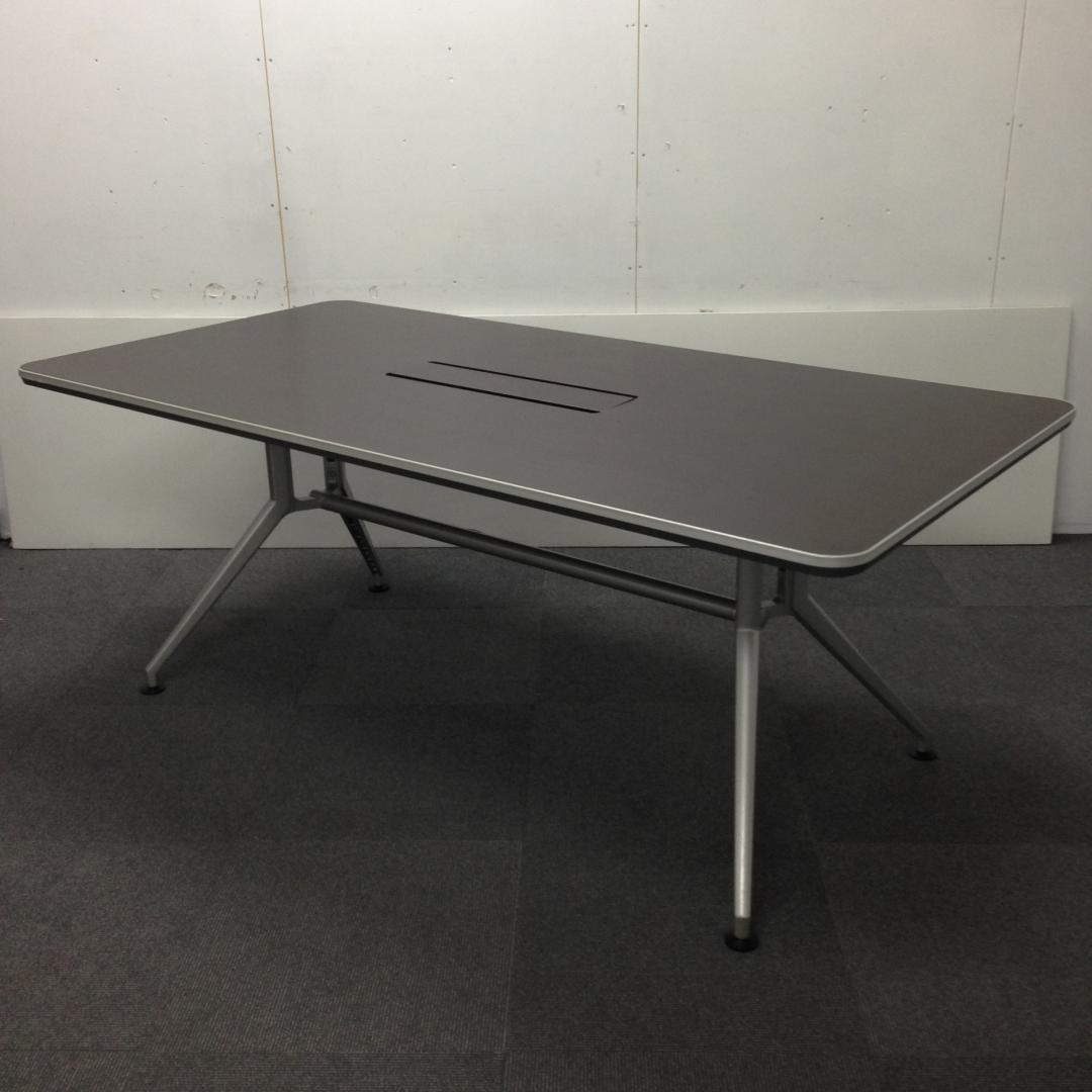 【尼崎店限定1台】高級感溢れた落ち着きのあるテーブル入荷！
                        DDD
                                    中古
            