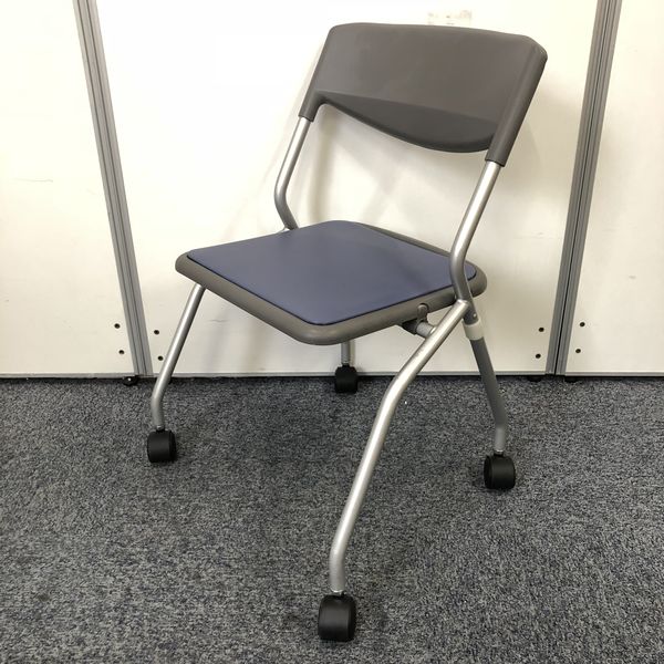 【200脚！？】【ネスティングタイプ】平行に収納できる便利な会議チェアが大量入荷！！【ロット品】
                        その他シリーズ
                                    中古
            