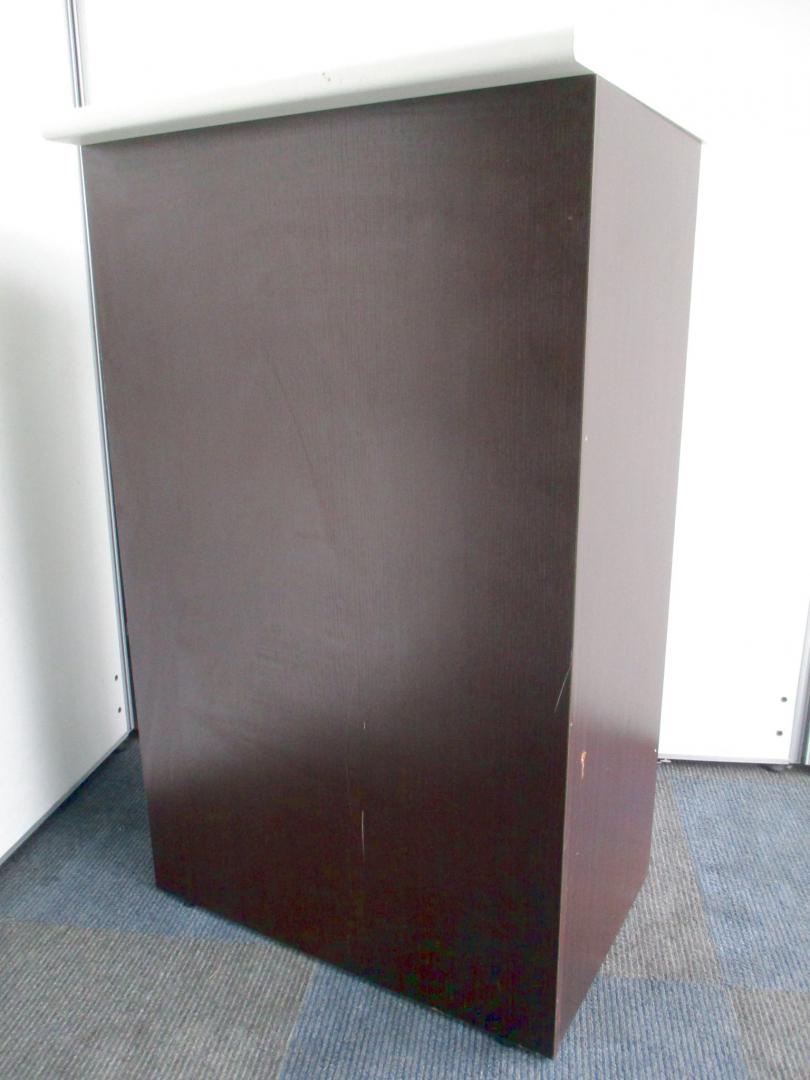 【珍しい商品！】演台・受付カウンターとしてご利用可能！【傷多数ありです】
                        　
                                    中古
            