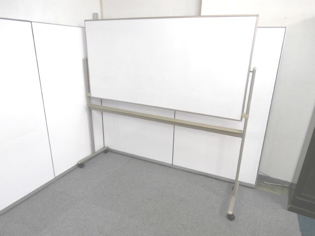 【盤面１８００ｍｍ×９００ｍｍの自立式ホワイトボード】■その他メーカー　■自立式　■ホワイトボード
                        -
                                    中古
            