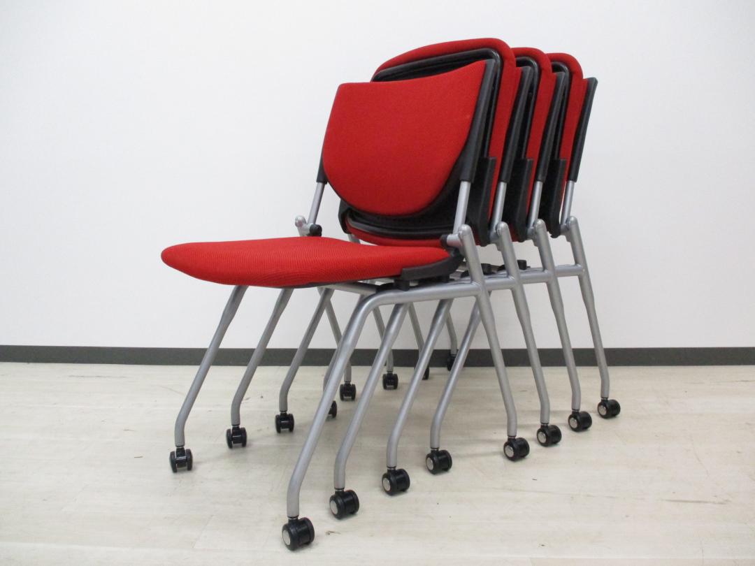 【4脚セット】■人気シリーズの入荷です！使わないときは畳めてスペース確保！
                        プロスタック
                                    中古
            