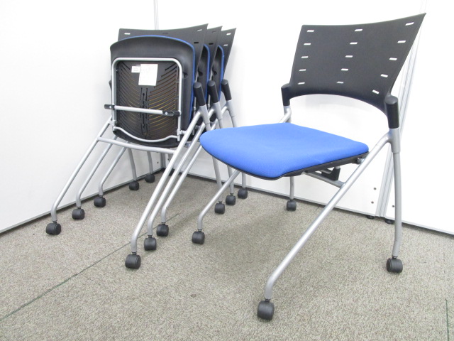 【お得な4脚セット！】会議用や休憩室用にも！イトーキ製・マノスチェア【重ねて整理可能！】

                        マノス
                                    中古
            