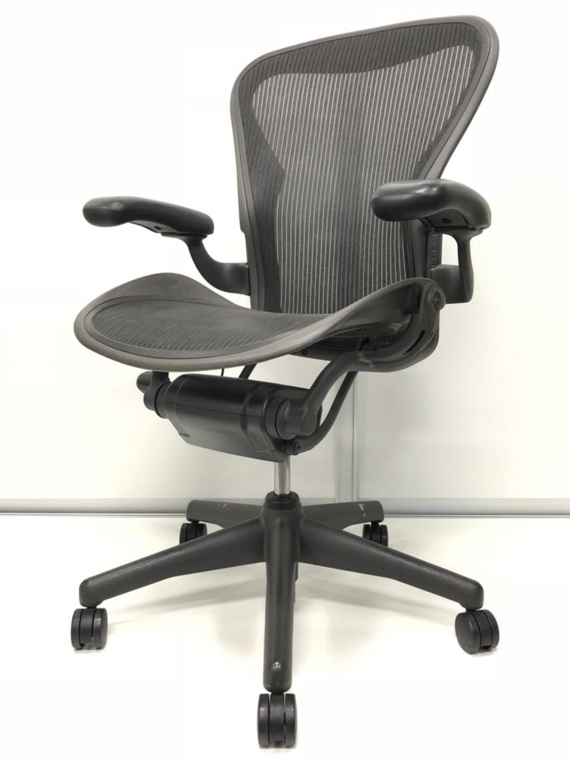 【成功者のイス】【快適なデスクワーク環境を実現するチェア】ハーマンミラー　Bタイプ が入荷致しました。
                        アーロンチェア
                                    中古
            