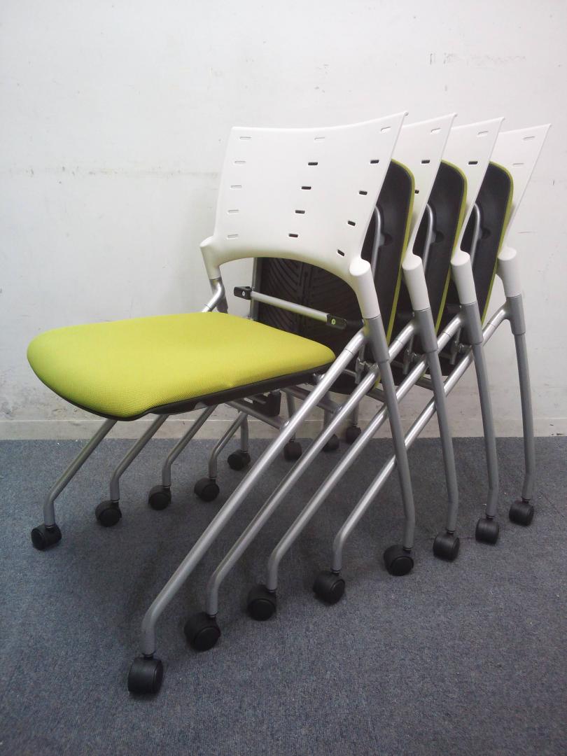 【４脚セット】イトーキ製　マノスチェア｜人気のネスティングチェア入荷致しました！使い勝手のいい商品です！
                        マノス
                                    中古
            