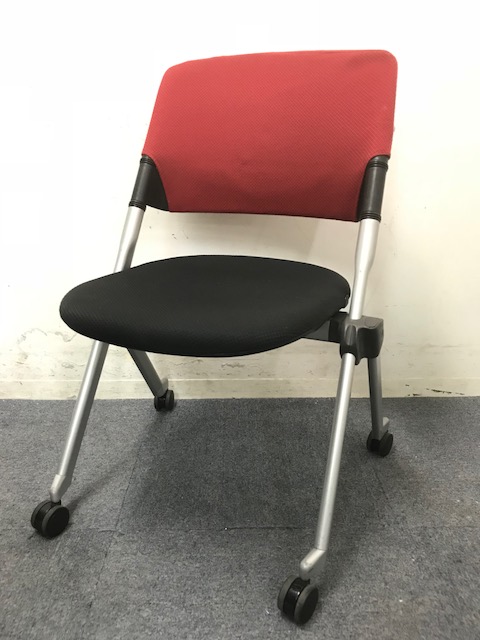 【20脚入荷！】オカムラ製リータチェア｜大人気のネスティングチェア！｜まとめていかがですか。
                        リータ
                                    中古
            