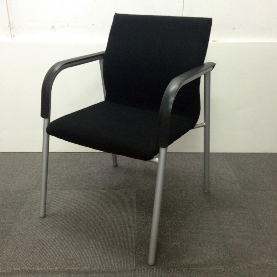 【8脚入荷】コクヨ製定番の300シリーズのマネージメントチェア入荷☆
                        300シリーズ
                                    中古
            