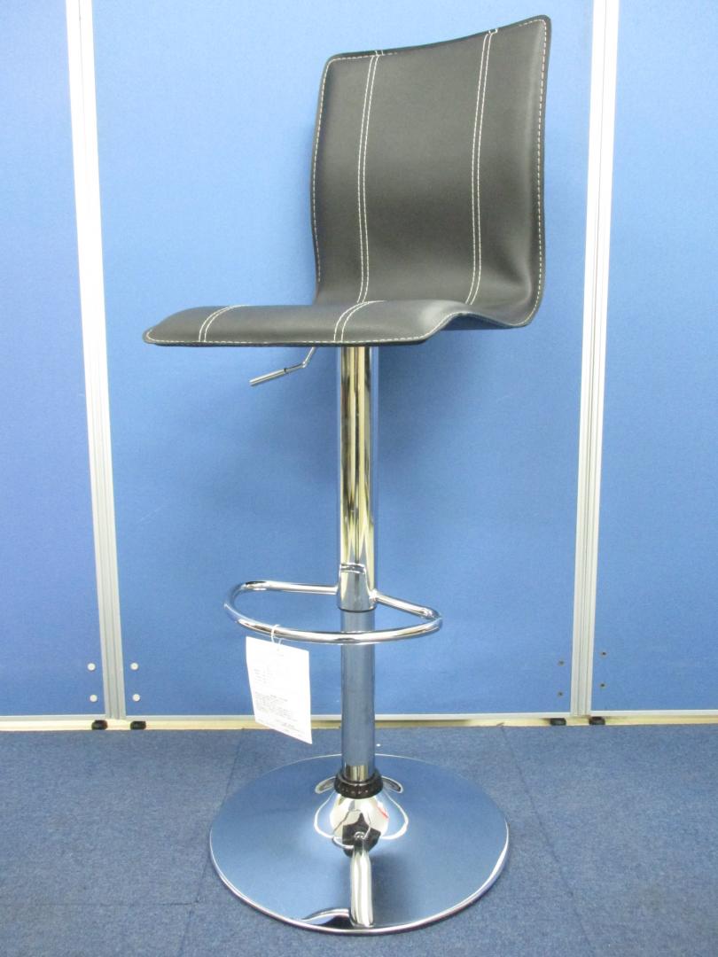 【1脚入荷】珍しいカウンターチェア、座高570mm～780mm【B】
                        その他シリーズ
                                    中古
            