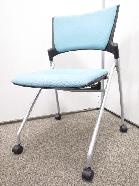 【4脚入荷！】ターコイズブルーの爽やかなカラー！スタイリッシュなフレームがデザイン性抜群！【ネスティングタイプ】【スタック】
                        マノス
                                    中古
            