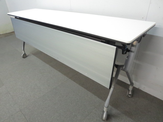 ■オカムラ　サイドフォールドテーブル■W1800×D450mm（幕板パネル付）ホワイト【平行ネスティング】
                        インターアクトNT
                                    中古
            