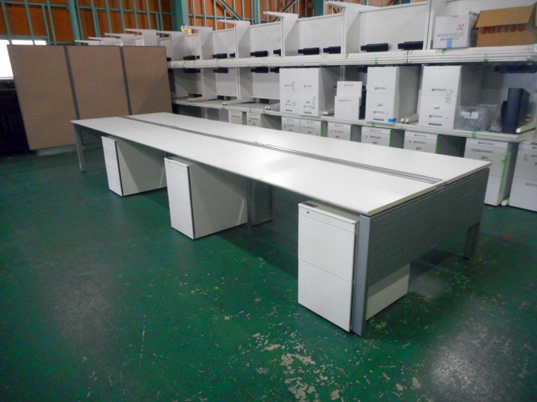 【セット価格】【すぐにでも仕事スタート可】6名様で使用できます【デスク+ワゴン】【関西倉庫在庫】
                        ユニットベース
                                    中古
            