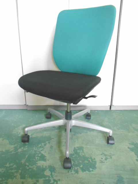 【背もたれ長めでサポート機能充実！】イトーキ製のプラオチェアの入荷です！【関西倉庫在庫】
                        プラオ
                                    中古
            