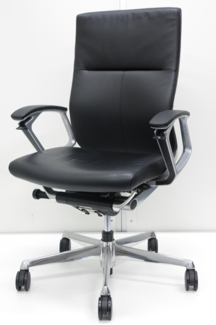 【美品です】オールレザー!!オカムラが生んだ傑作、コンテッサにも負けないデューク!!かつてない上質を求める方必見!!
                        デューク
                                    中古
            