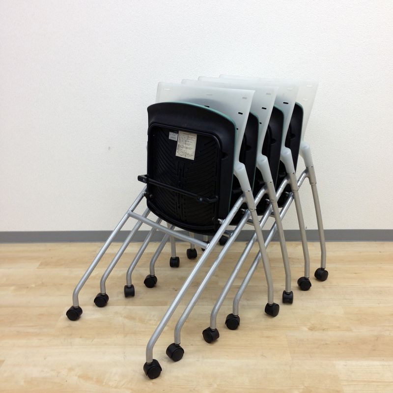 【オープン記念特価】【定番商品の4脚セット！】イトーキ製・マノスチェア【キャスター付きで片付けも楽々】
                        マノス
                                    中古
            