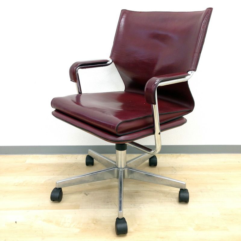 【オープン記念特価】【レア商品入荷！】イタリア製！ミーティングチェア【オシャレな空間作りに！】
                        その他シリーズ
                                    中古
            