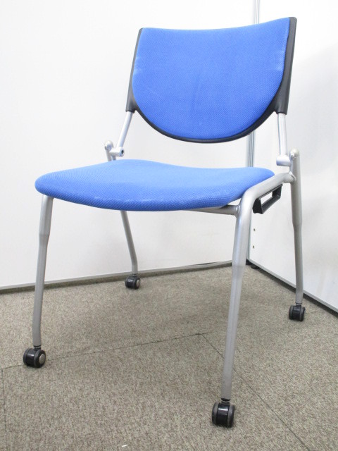 【7脚入荷！】オカムラ製の人気シリーズ！プロスタックチェア入荷！座面、背面に布張りもあるので、柔らかい座り心地です！【スタック】
                        プロスタック
                                    中古
            