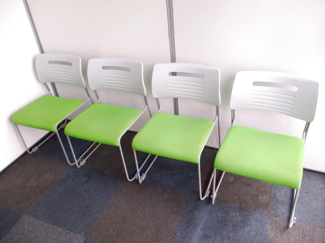 【お得なセット品！】1脚あたり600円お得！【グリーンカラーでオフィスを明るく彩ります】
                        PMC
                                    中古
            