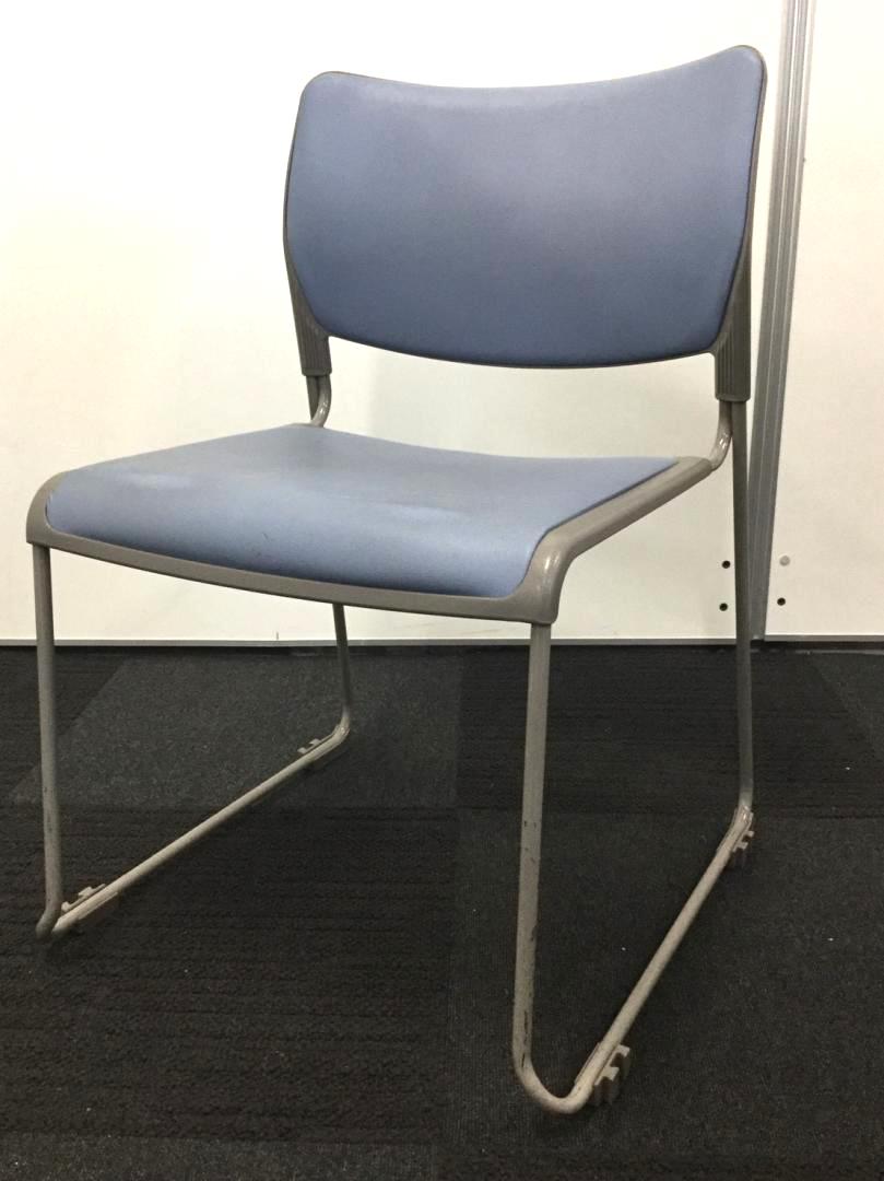 【緊急値下げ！\1,700→\999】積み重ね可能なチェアの入荷です！収納時場所を取りません！キャスター無し！【G】
                        その他シリーズ
                                    中古
            