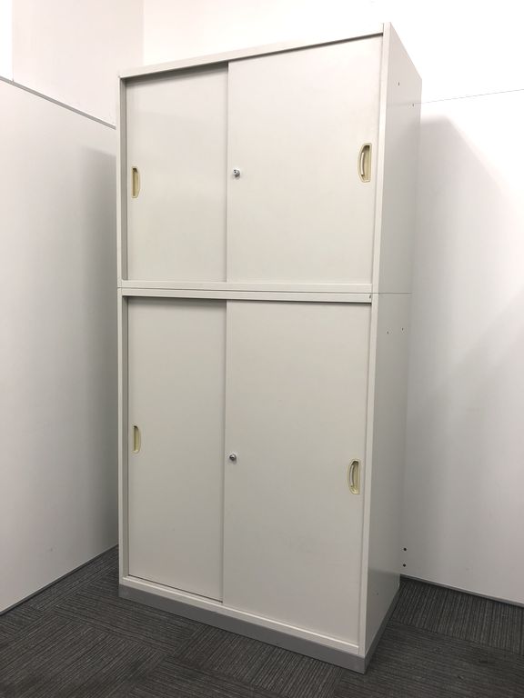 【省スペースの味方！通路の邪魔にならない組み合わせ！】■引き違い×引き違い書庫セット
                        その他シリーズ
                                    中古
            