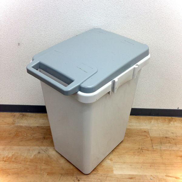 【必需品をローコストで！】ダストボックス・ブルーカラー　オフィスの必需品です！
                        その他シリーズ
                                    中古
            